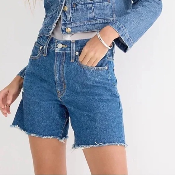Nwt J.Crew Mid-length denim short in Rocky Trail wash - Picture 1 of 13